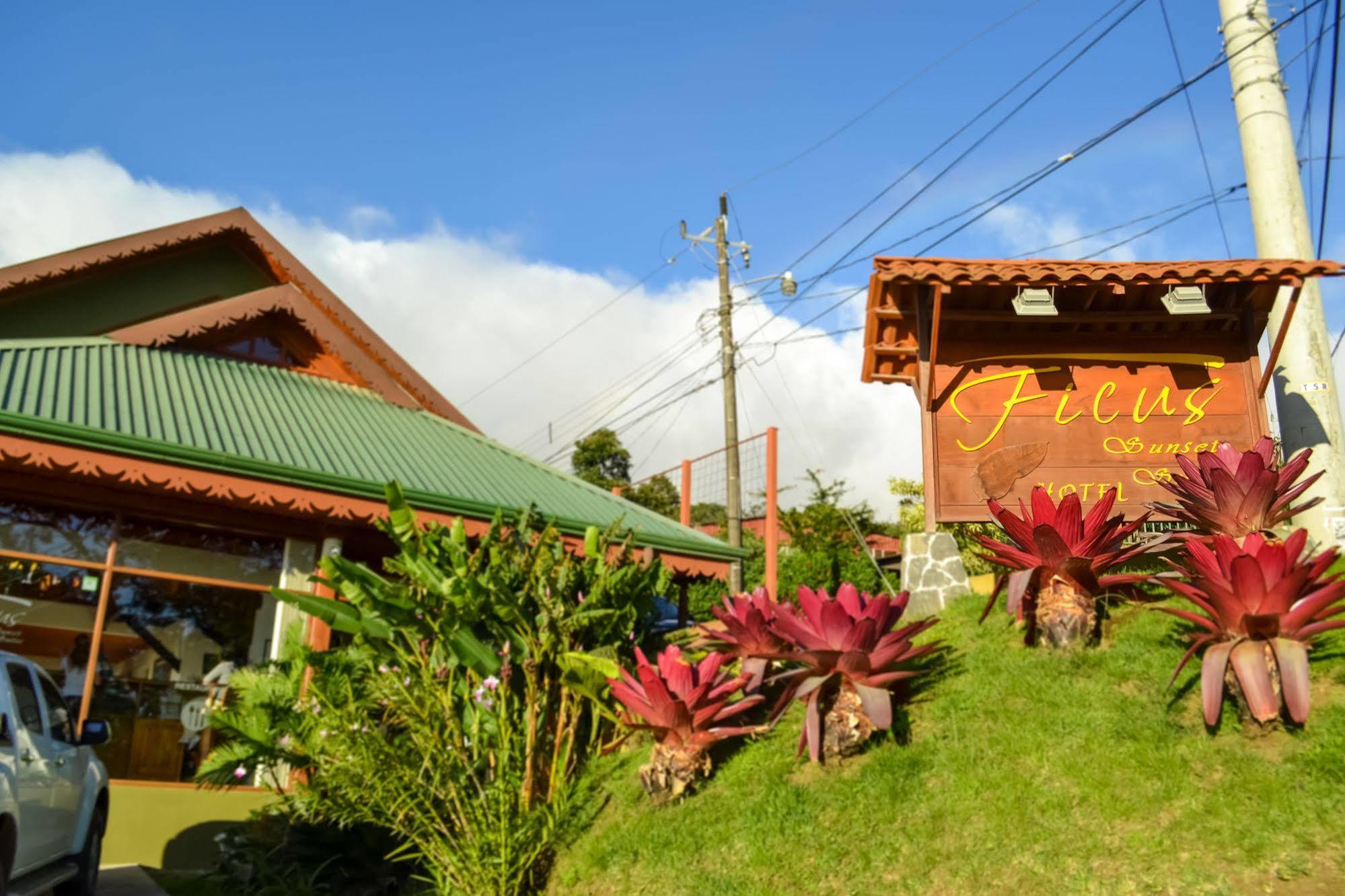 Ficus Lodge Monteverde Exterior foto
